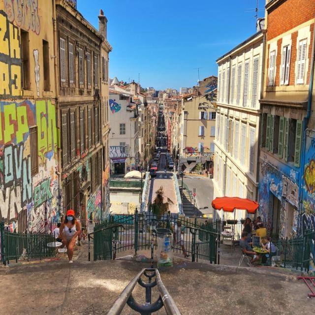 Quartier Des Createurs "La Plaine Cours Julien" Chambre Privee Dans Appartement Menage Frequent Des Parties Commune 마르세유 외부 사진