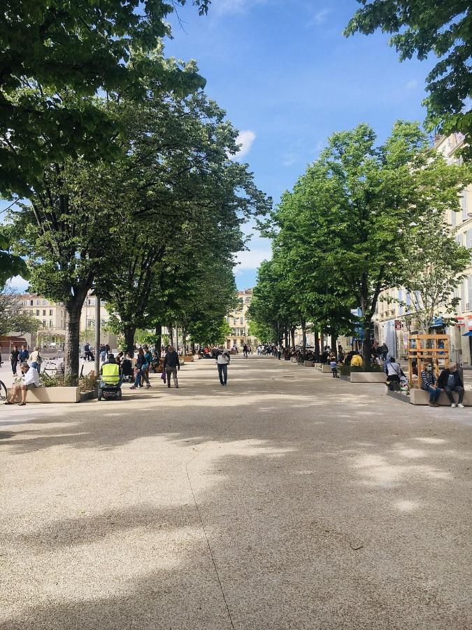 Quartier Des Createurs "La Plaine Cours Julien" Chambre Privee Dans Appartement Menage Frequent Des Parties Commune 마르세유 외부 사진
